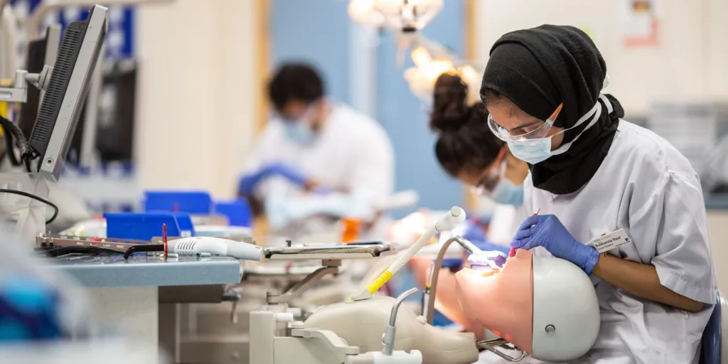 Devenir Dentiste au Maroc
